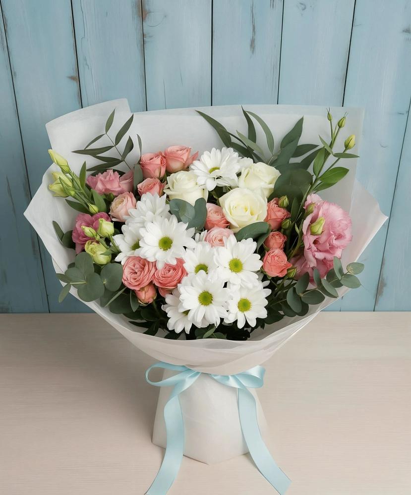 Букет цветов из: Розы, Лизиантусы и Хризантемы в Нижнем Баскунчаке