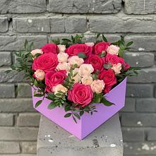 Цветочная композиция из Розы в коробке #REPLACE_PRED# Нижнем Баскунчаке