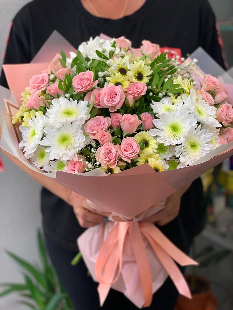 Букет цветов из: Розы и Хризантемы в Нижнем Баскунчаке