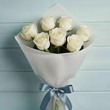 Букет 7 Белых роз Эдлесс Лав в Нижнем Баскунчаке