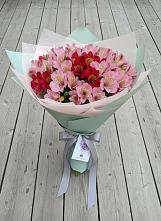 Букет цветов из:  Альстромерии в Нижнем Баскунчаке