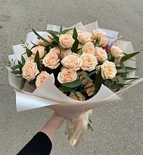 Букет Кремовые розы Латте в Нижнем Баскунчаке