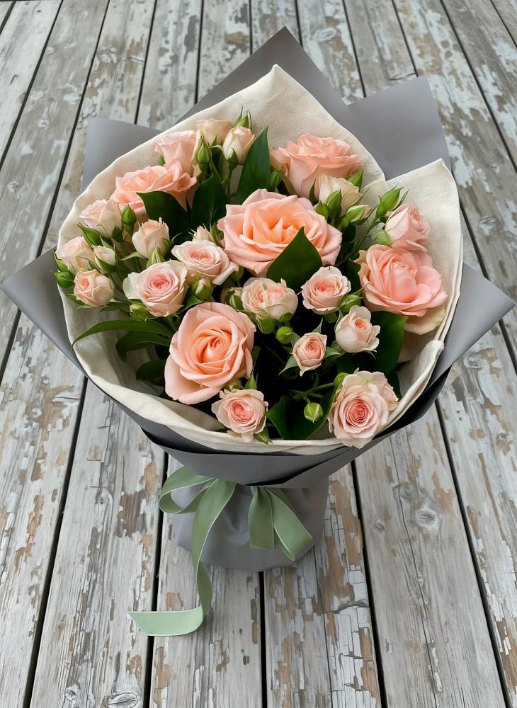 Букет цветов из: Розы в Нижнем Баскунчаке