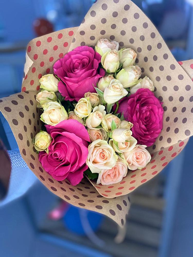 Букет цветов из: Розы в Нижнем Баскунчаке