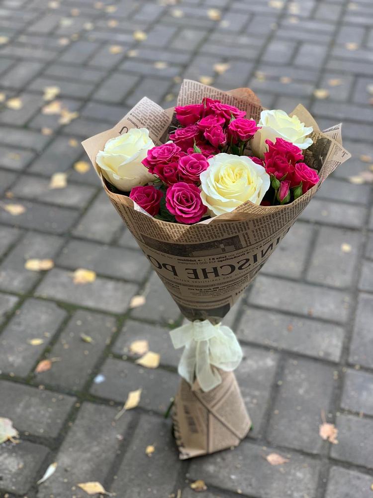Букет цветов из: Розы в Нижнем Баскунчаке